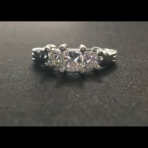 Platinum Princess Cut Brilliant Diamond Ring